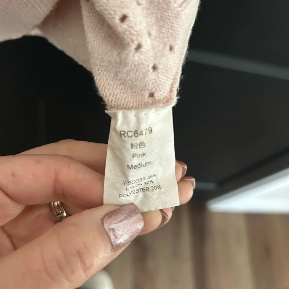 Elegant Pink V Neck Shirt - Picture 4 of 5